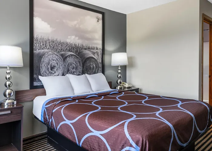 Super 8 By Wyndham Humboldt