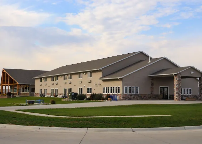 Cobblestone Inn & Suites - Lake View